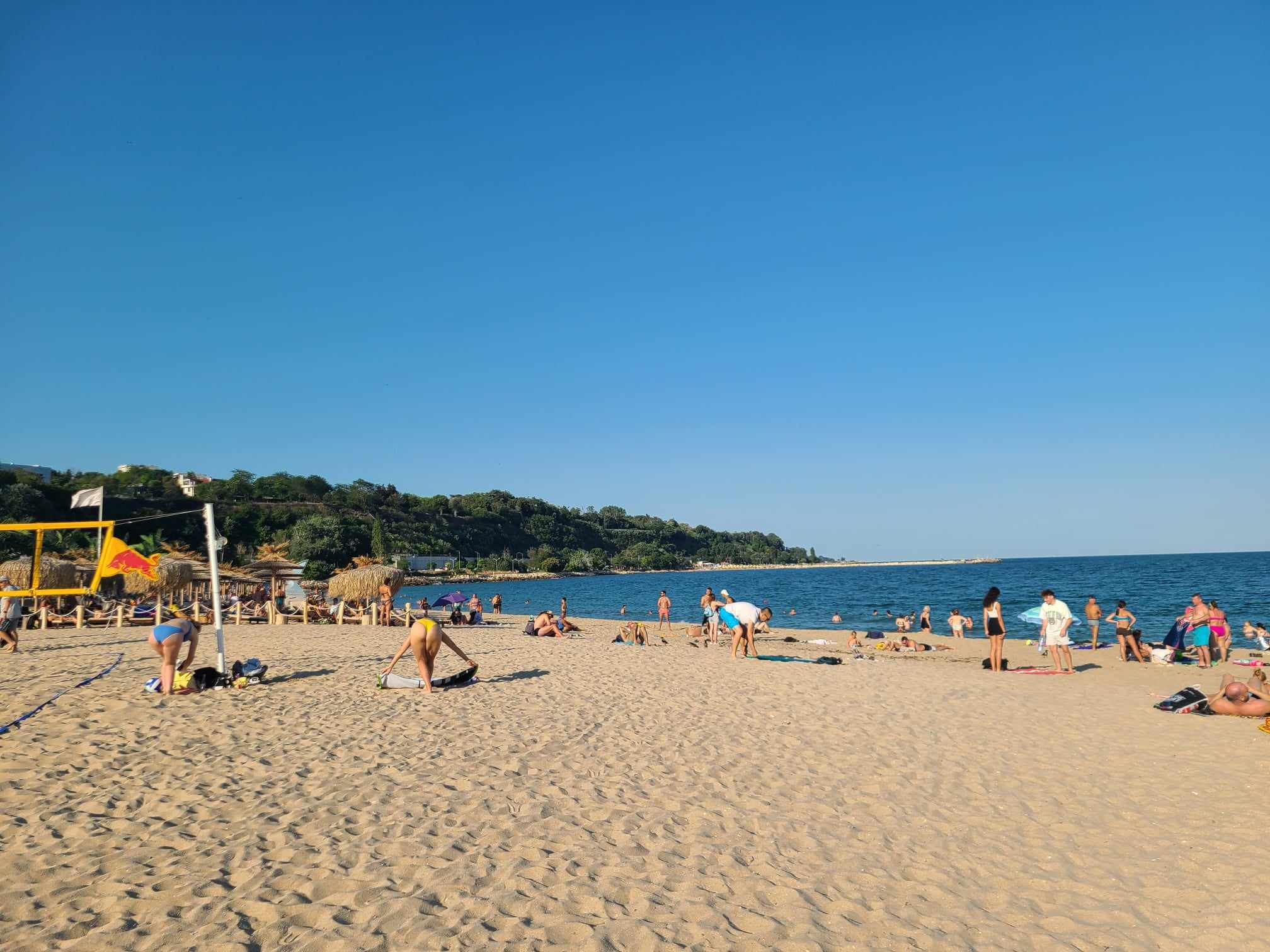 Rappongi Beach (Плаж Рапонги): A Hidden Gem with Free Volleyball Facilities