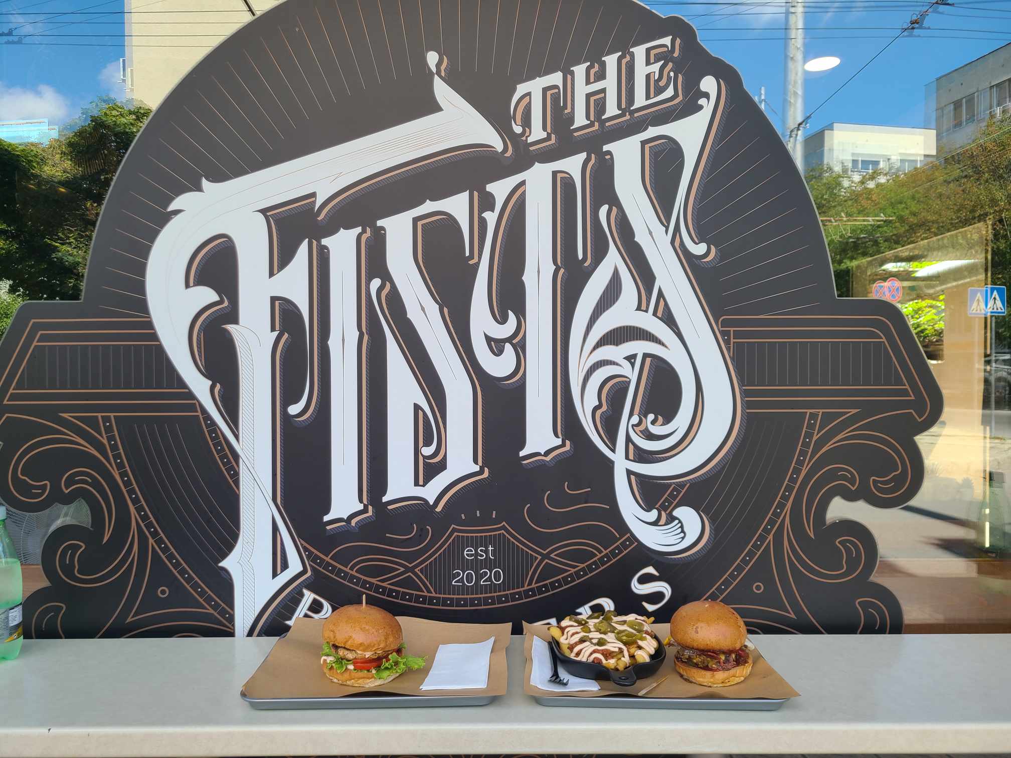 Sunday Lunch Vibes at Fists Burgers🍔